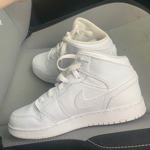 All white jordan 1
